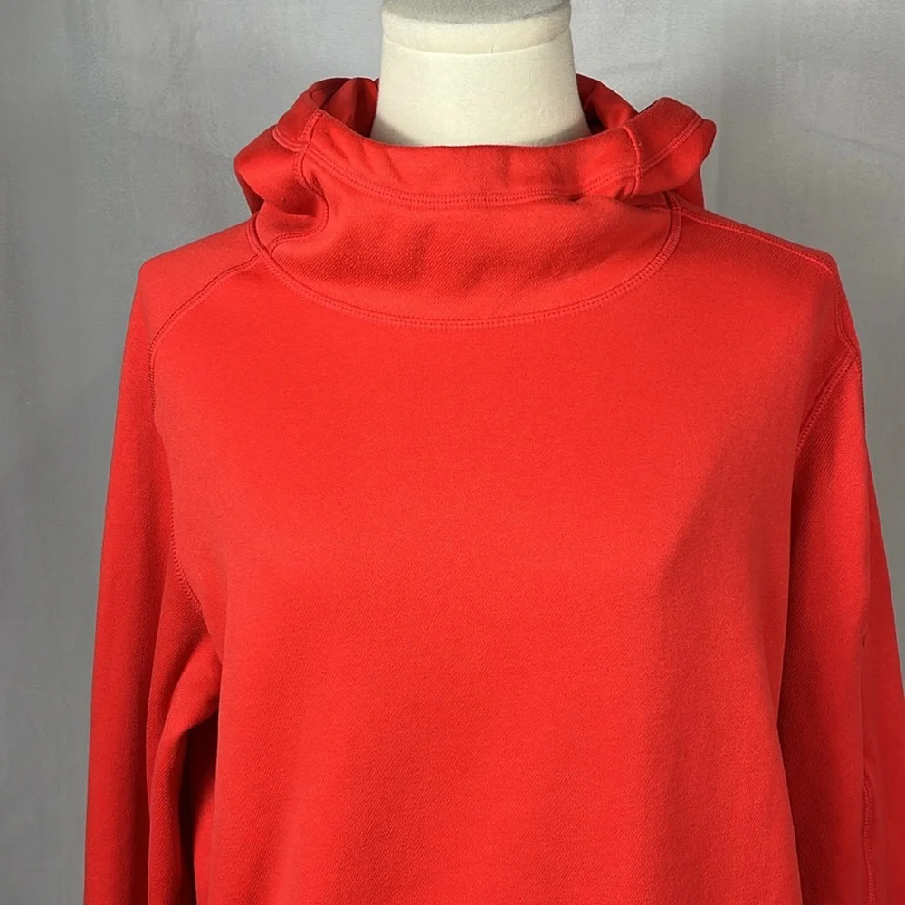 Sweaty Betty Sprinter‎ Run Hoodie in Pentas Red.